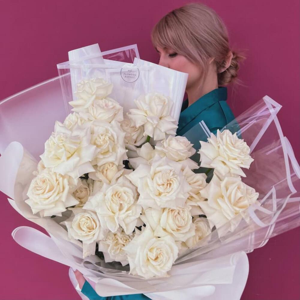 Букет из 25 вывернутых роз 